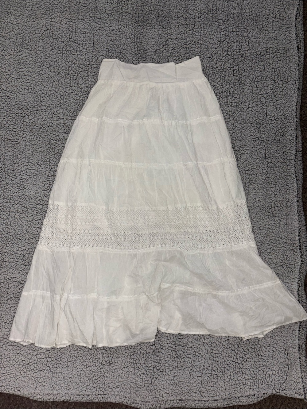 Eden & Olivia White Tiered Lace Maxi Skirt